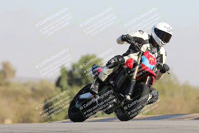 media/Dec-01-2025-Moto Forza (Mon) [[2daa91e15f]]/2-Intermediate Group/Session 2 Turn 9 Entry/